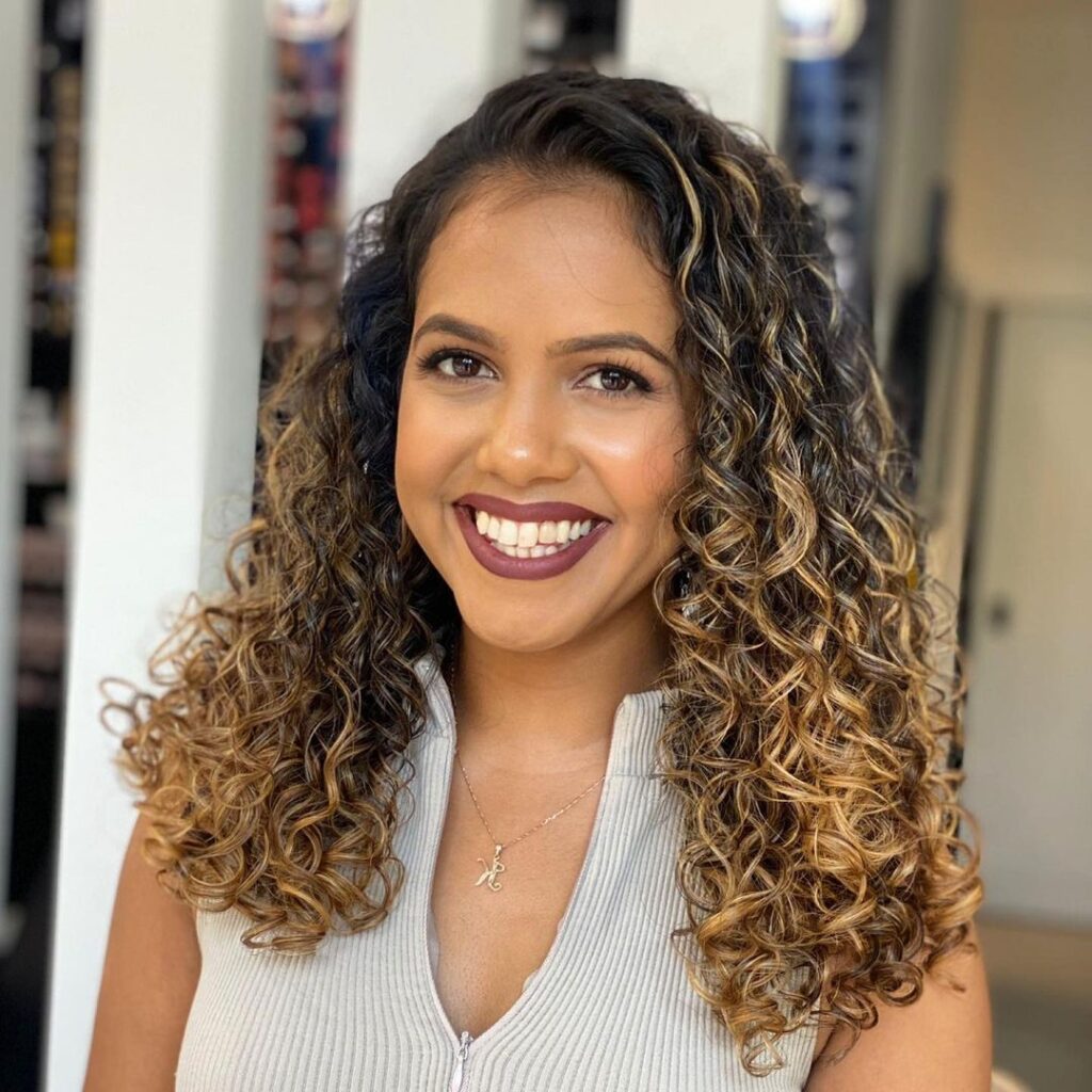 1 Women's Curly Hairdresser Perth Unique Beauty & Style